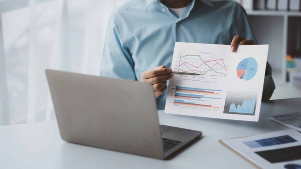 How Can UK Businesses Leverage Data Analytics for Smarter Procurement Decisions?